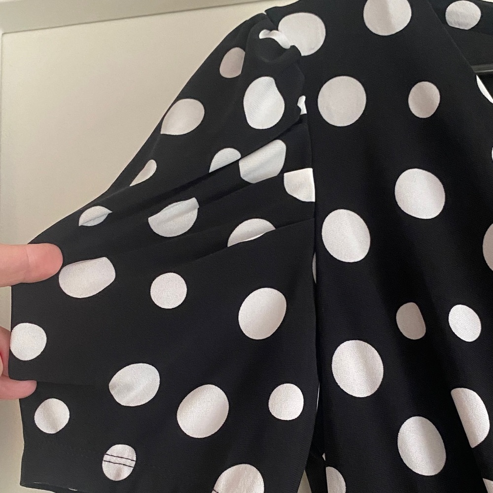 Tommy Hilfiger Black and White Polka Dot Midi Wrap Dress

PTP 17-21

Length 42” - Picture 3 of 9